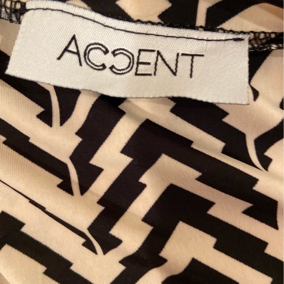 ACCENT Top Dark Brown and Cream - Picture 6 of 10